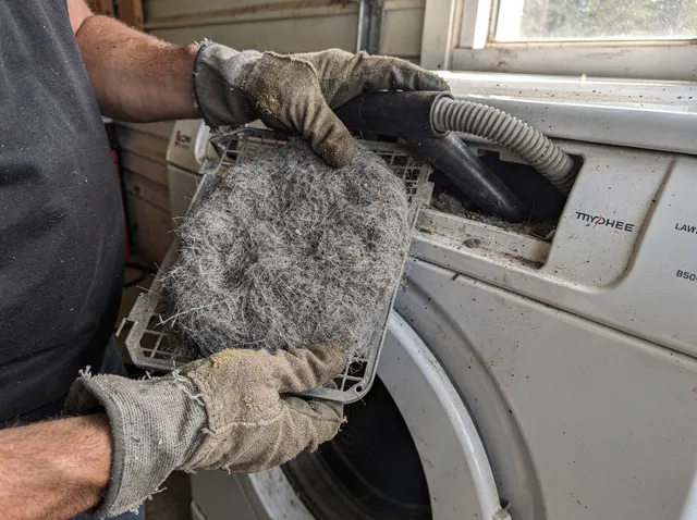 Cleaning Dryer Lint Trap in Conning Towers Nautilus Park, CT